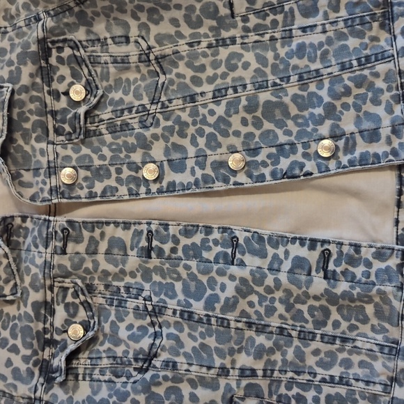 STS Blue leopard jean jacket - Picture 3 of 8